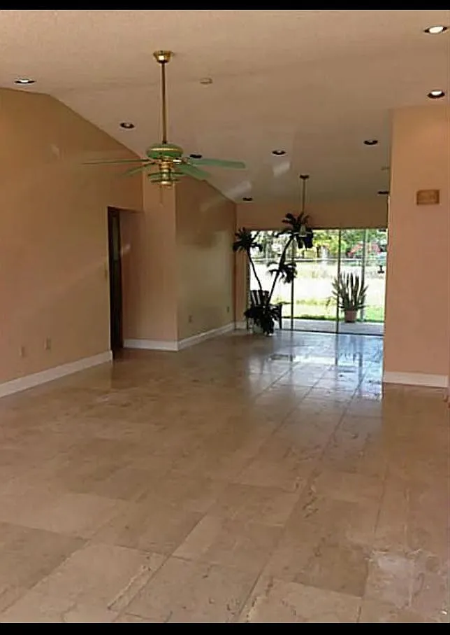 20583 SW 103rd Ave — Photo 3