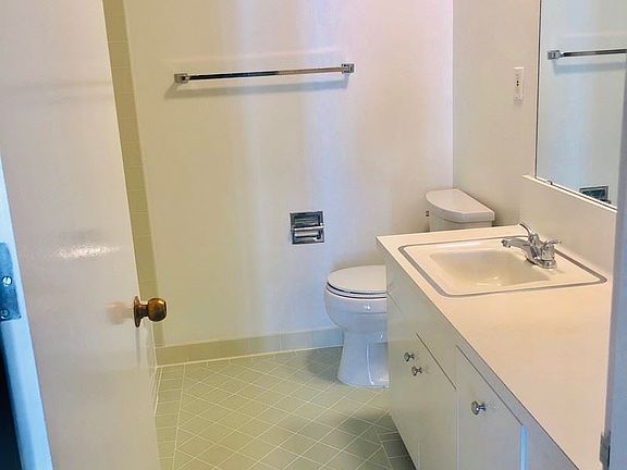 5th image of 2101 Carlmont Dr APT 212