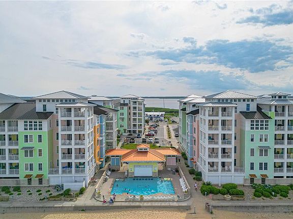 3rd image of 3738 Sandpiper Rd APT 301B