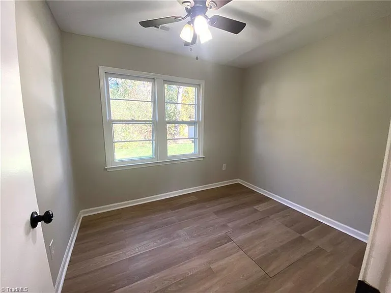 291 Green Acres Myers St — Photo 10