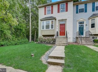 216 Quiet Ridge Ct, Pasadena, MD 21122
