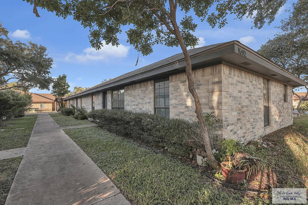1602 Avocet Ave — Photo 1