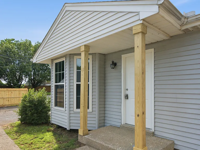 944 Patio Dr — Photo 15