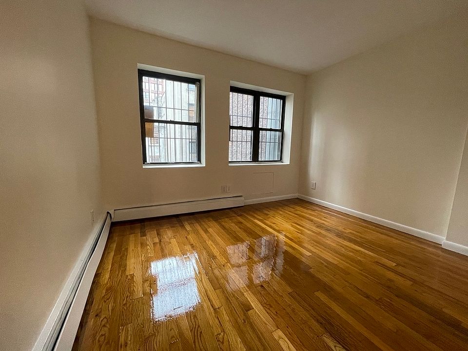1st image of 209 Madison St #3
