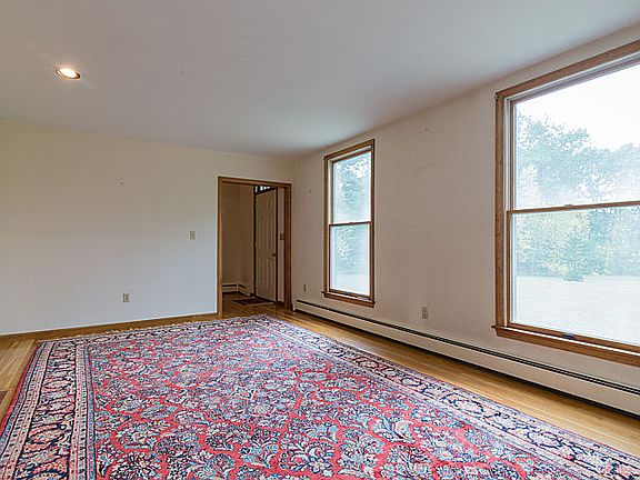 5th image of 15 Bridie Ln