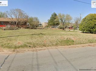 224 S 2nd St #12 & 13, Clinton, OK 73601