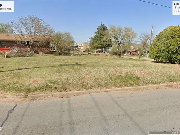 224 S 2nd St #12 & 13, Clinton, OK 73601