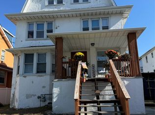 (Undisclosed Address), Far Rockaway, NY 11691