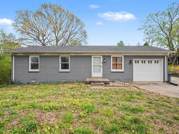 10135 W Oak Dr, Bon Aqua, TN 37025