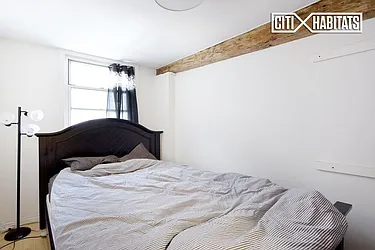 Rented by R New York