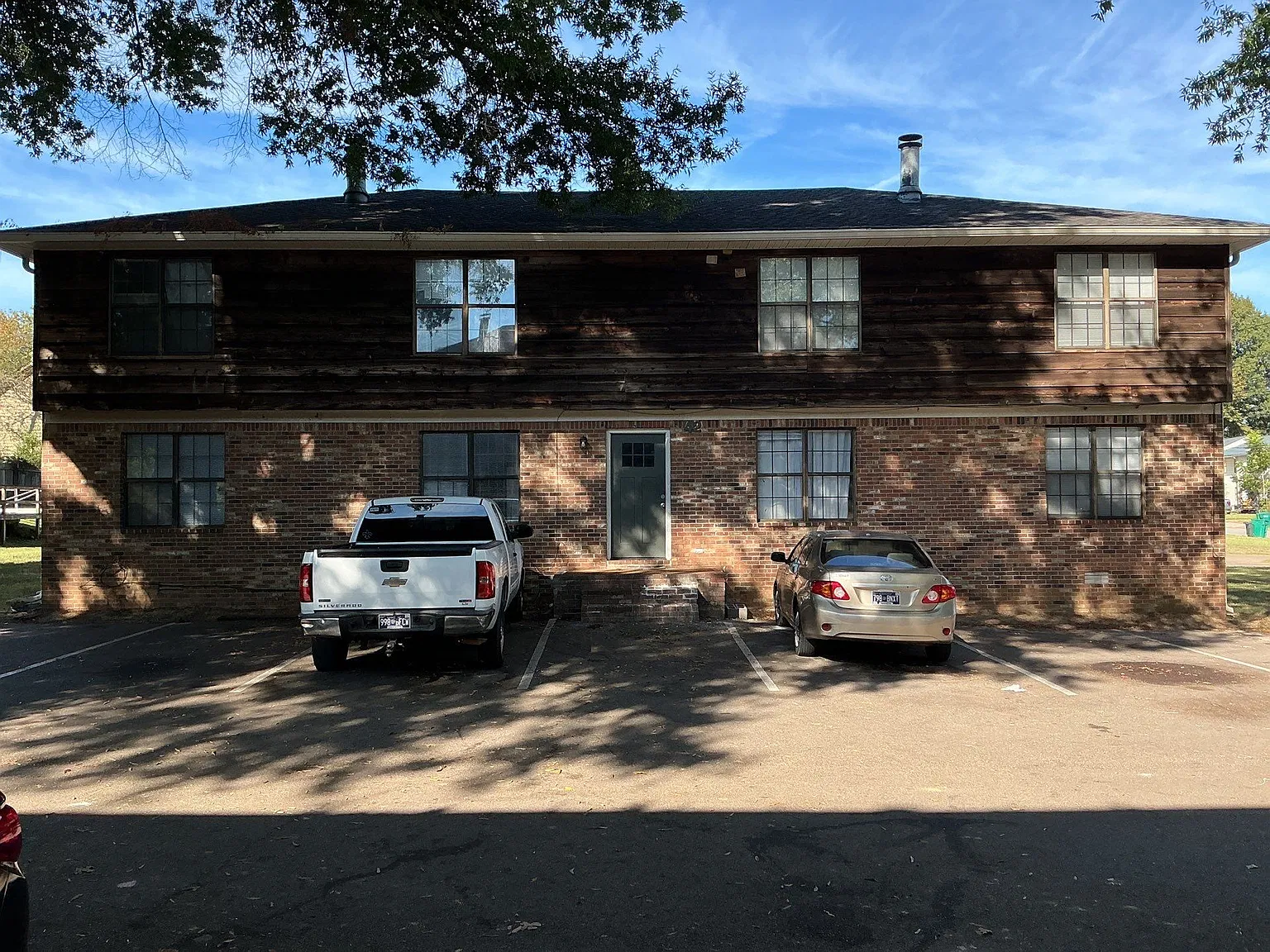 2 bed, 946 sqft, $925 — Photo 1