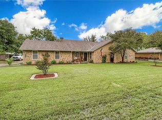 519 E Thomas St, Pilot Point, TX 76258