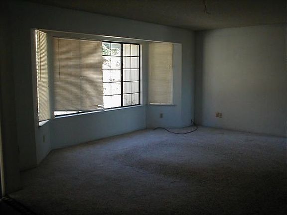 4th image of 40785 Lilley Mountain Dr