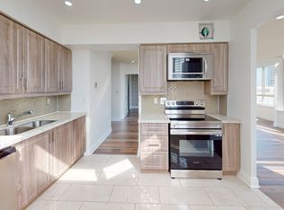 3605 Kariya Dr PENTHOUSE 1, Mississauga, ON L5B3J4