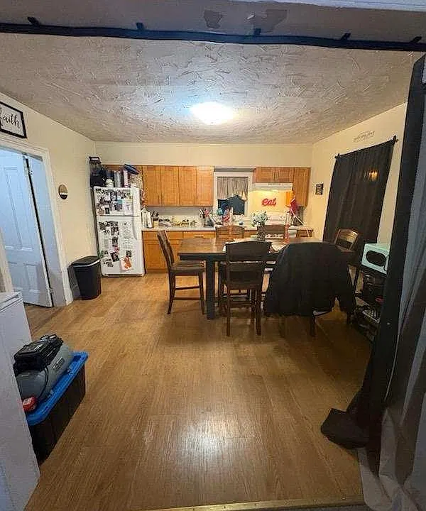 13 Goshen Ave