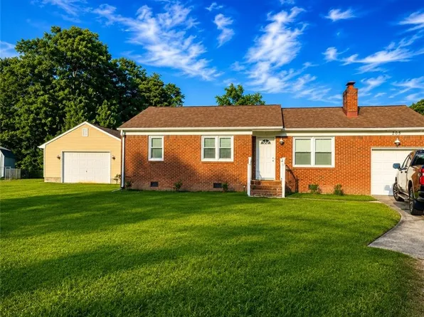 205 Joanne Dr, Seaford, VA 23696