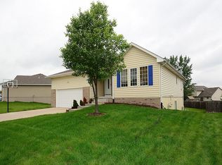14924 Bodmer St, Bennington, NE 68007
