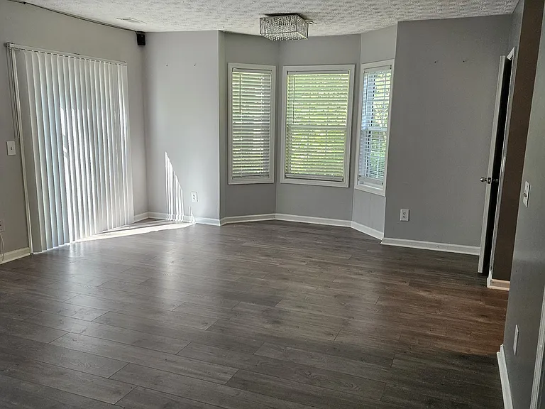 6091 Brookechase Ln — Photo 16