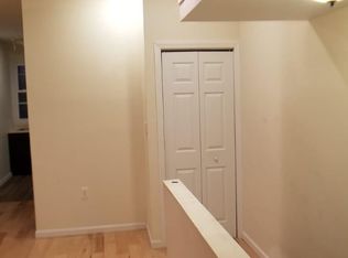 180 Van Horne St #2, Jersey City, NJ 07304