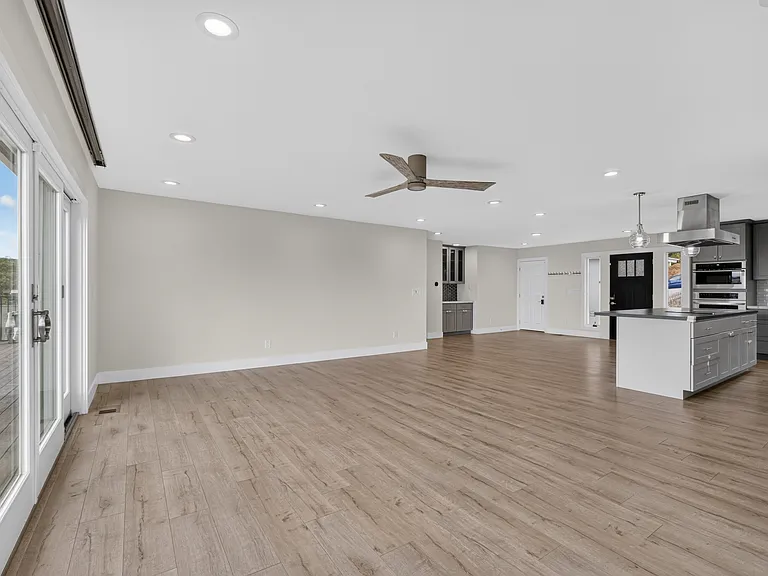 2517 Read Ave — Photo 7