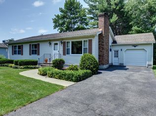 213 McIntosh Dr, Pittsfield, MA 01201