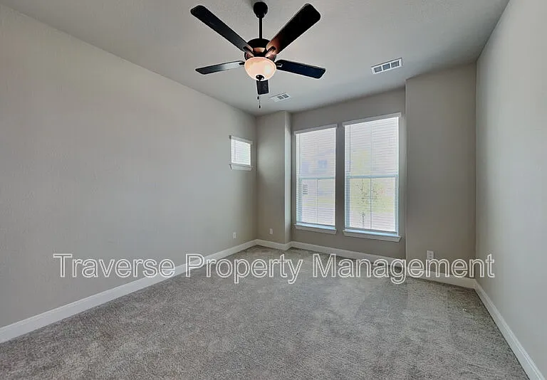 2013 Tolleson Dr — Photo 9