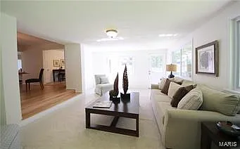 831 Wenneker Dr — Photo 5