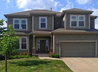 22036 W 97th Ter, Lenexa, KS 66220