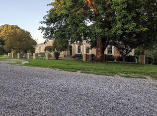 100 Oakwood Cir, Manhattan, KS 66503