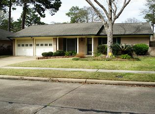 466 Capehill Dr, Webster, TX 77598