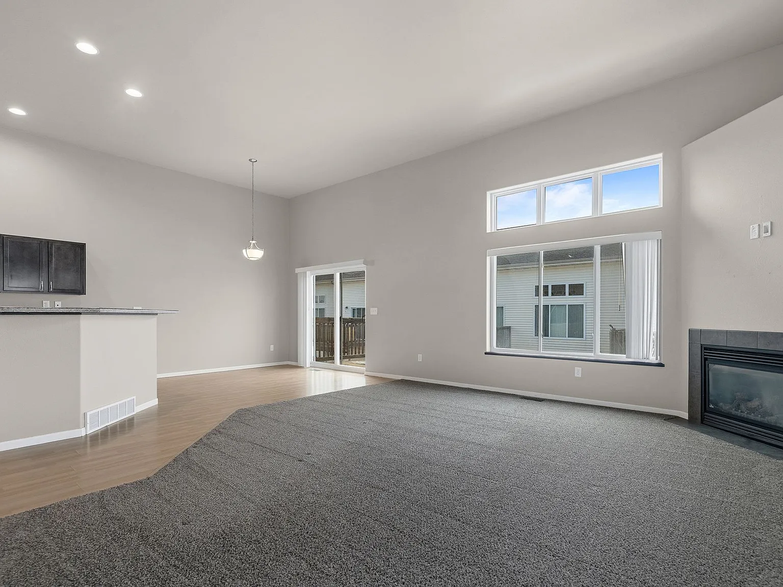 Stonebridge Town Homes — Photo 4