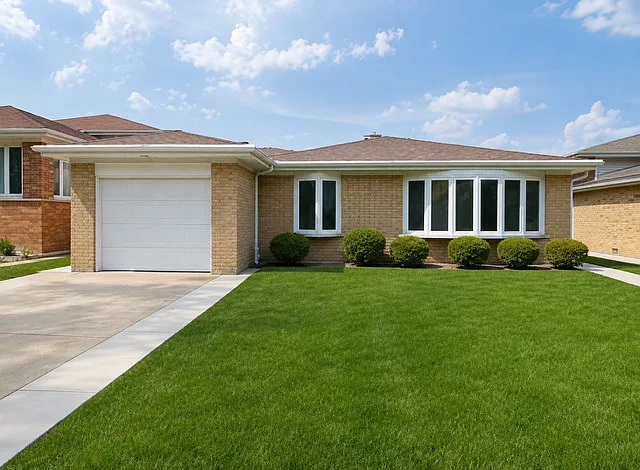 4262 W Pratt Ave