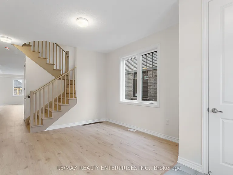 1114 Denton Dr — Photo 5