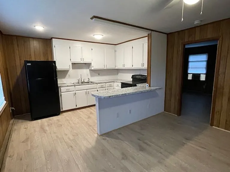 203 E Webb St — Photo 5