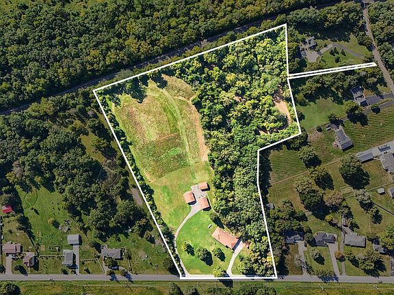 4th image of 7445 Stahl Rd