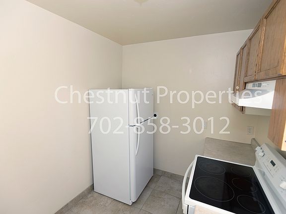 4th image of 121 W Fleming Ave #121