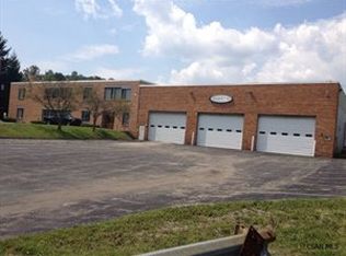 99 Spruce St, Windber, PA 15963