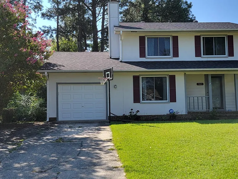Pettigrew Dr — Photo 2
