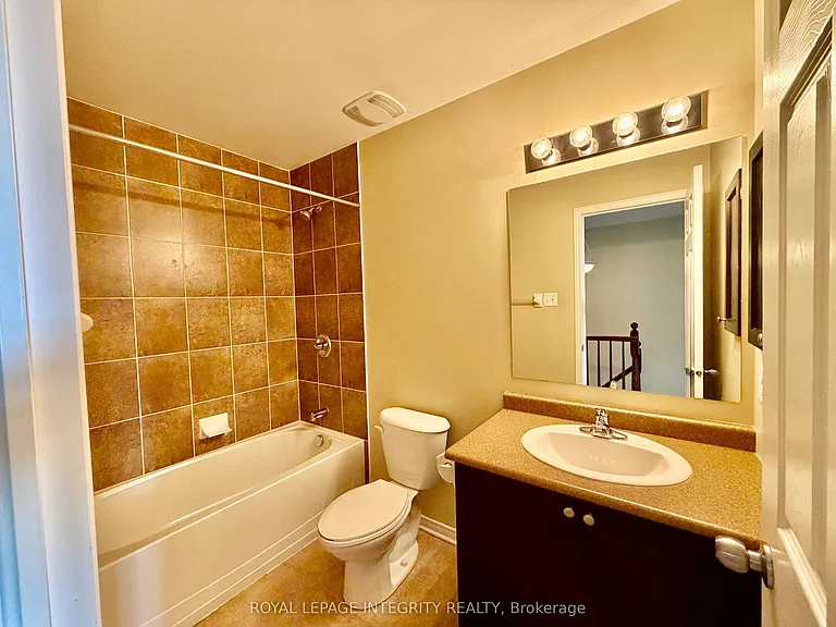 304 Amici Ter — Photo 18