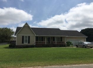 1807 Bellview Dr, Athens, AL 35611