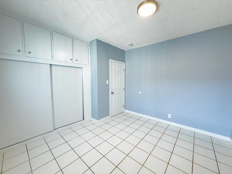 10374 Long Beach Blvd #8 — Photo 11