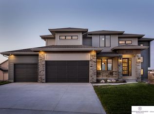 10322 S 189th St, Omaha, NE 68136