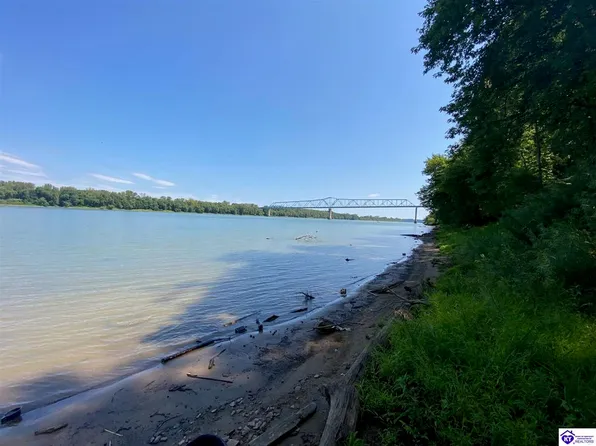 348 River Bluff Beach Rd, Brandenburg, KY 40108
