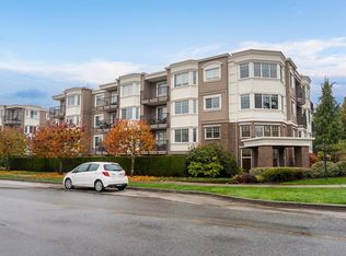 15389 Roper Ave #302, White Rock, BC V4B 2G2