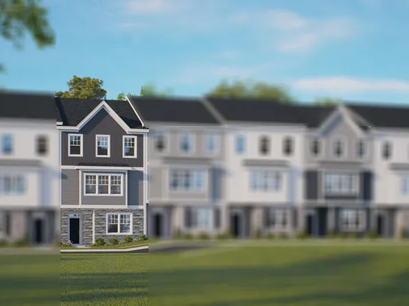 824 Washington St, Fuquay Varina, NC 27526