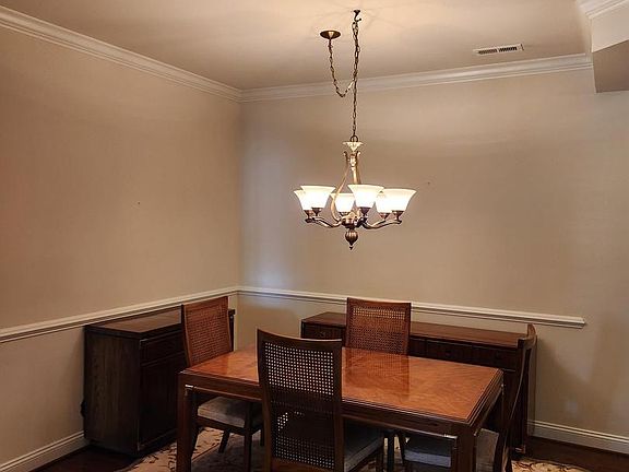 5th image of 1604 Martha Ct Unit 101