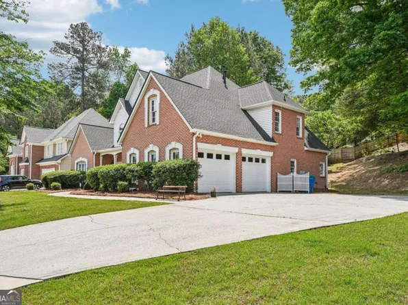 4810 Highland Lake Dr, College Park, GA 30349