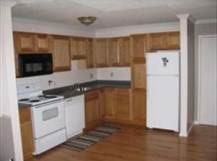 30 Abbey Rd APT 105, Leominster, MA 01453