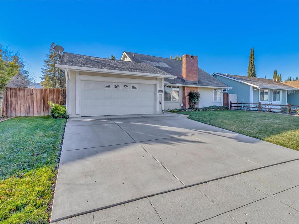 1st image of 360 Henderson Dr