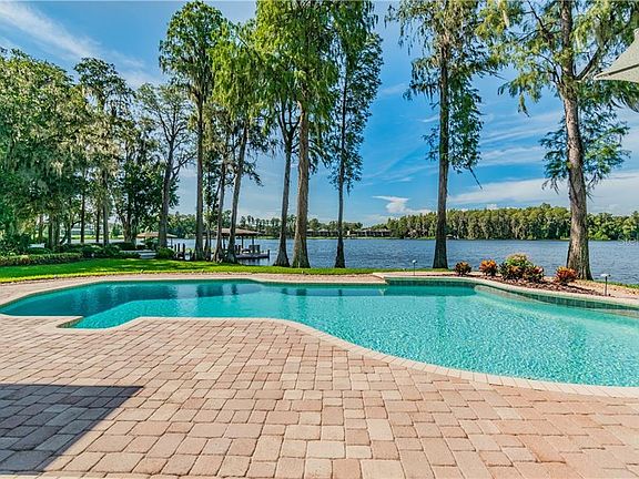 5th image of 3208 Stoneybrook Ln